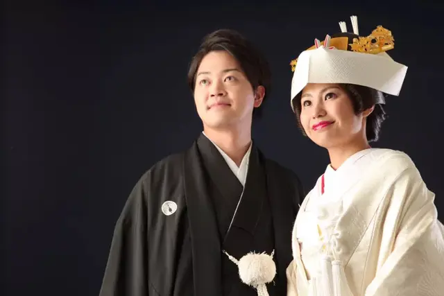 白無垢 洋髪 角隠し 綿帽子 全部 結婚式準備レポ みんなのウェディング