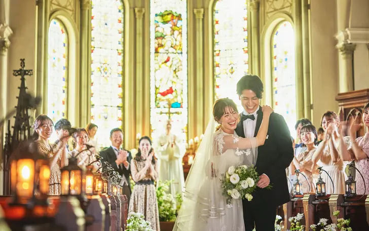 永遠の愛を誓うシーンをよりドラマティックに演出してくれる