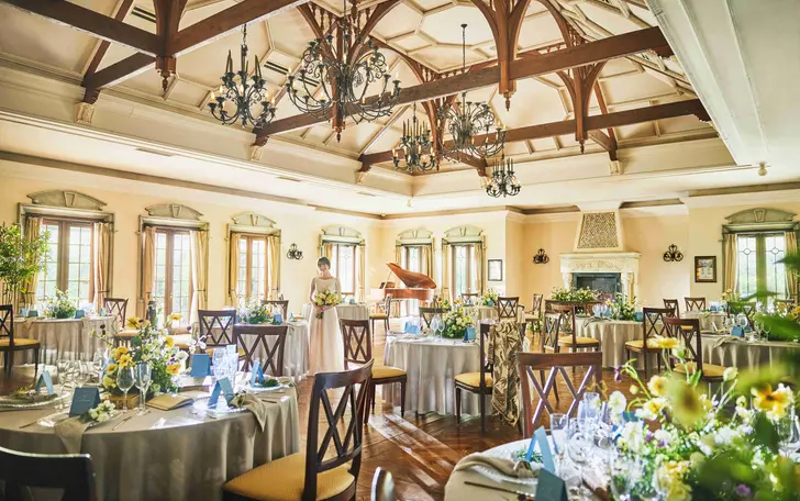 自然の温もり溢れるナチュラルで上質なカッスルクームマナ―