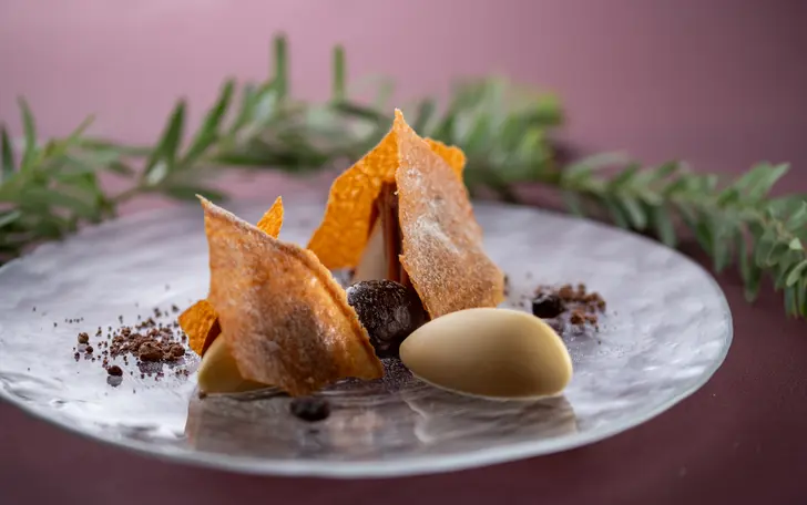 美しい盛り付けと味わい深いお料理で特別な一日を彩ります。