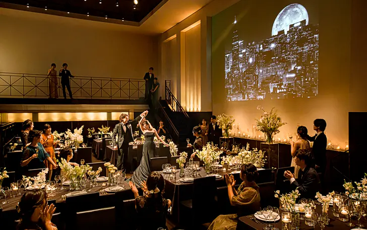 【エトワール】250インチや3面の大型スクリーンがあり、思い出の映像や演出を画面いっぱいに表現可能な臨場感ある邸宅