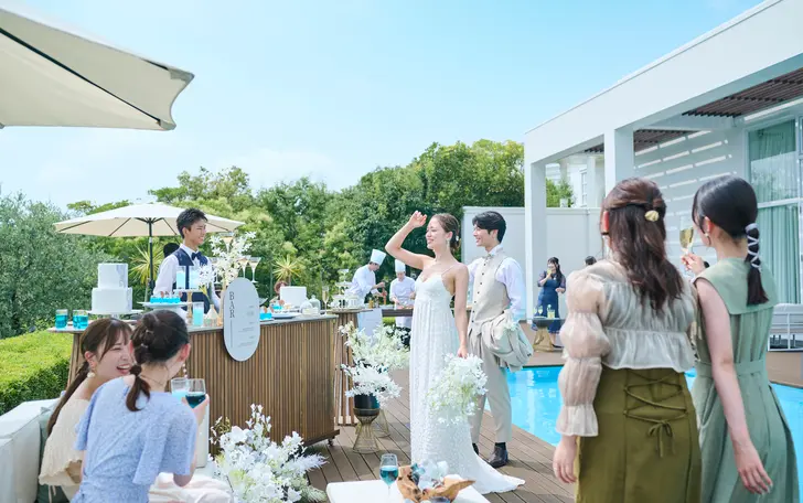 ガーデンはパーティ会場とひと続きになっており、移動のしやすさが魅力。食後のデザートブッフェの舞台におすすめ