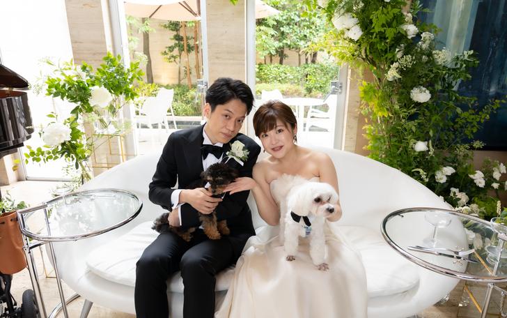 結婚式当日は邸宅を自宅のように使用でします。ペットもゲストエリア完全フリーのため、ペットもホスト役として大活躍！