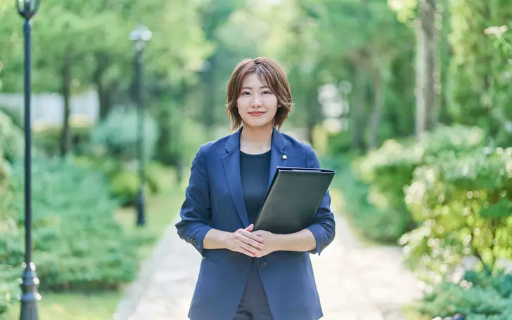 分業制ではなく、専属のウェディングプランナーがふたりの結婚式をトータルプロデュースします