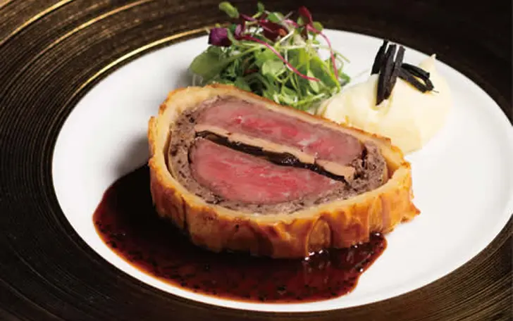 アミューズからデザートまで、思わず溜息が出るような、美しい料理のオンパレード。

