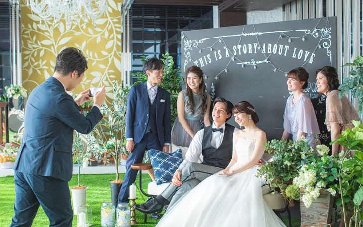 打合せはオンラインで1回～でOK。短期間で、自宅でも簡単に結婚準備ができる