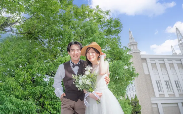 お車でお越しの際も、無料駐車場を300台ご用意しております！