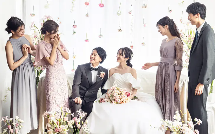 白亜の邸宅だからこそふたりらしさをたっぷり詰め込んだ空間に彩ることが出来る【マルセイユ】