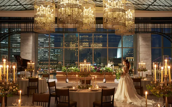 デザインの異なる6つの空間は、どれを選んでも大きな窓の向こうに横浜らしい眺めが広がる