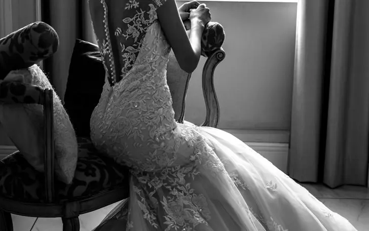 ジャストサイズのドレスで安心して当日を迎える為に、自社アトリエのパタンナー/デザイナーが心を込めて縫製