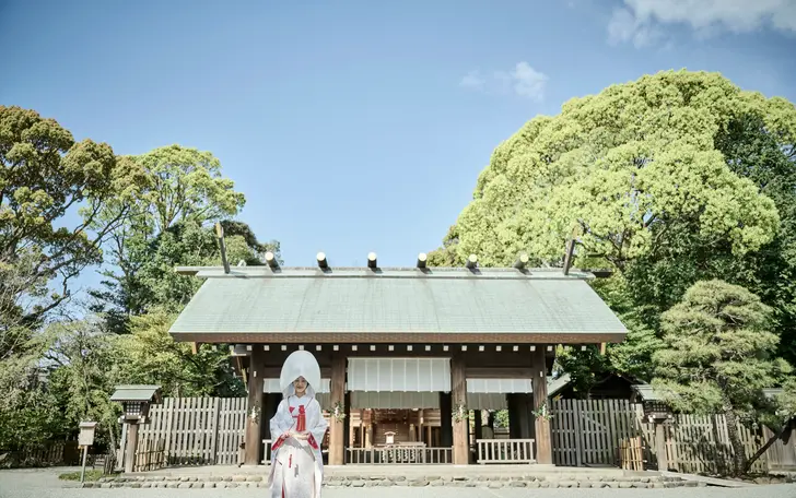 150年の歴史ある本格神社の本殿式と天候に左右されない神楽殿より比較可能