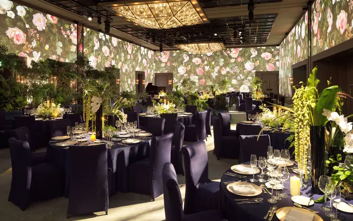 映像演出・ビデオウォールは圧倒的なスケール感と視覚的インパクトで、ゲストも驚く唯一無二の世界観を創ります