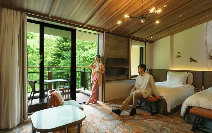 宿泊や多数のアクティビティで、旅行も兼ねた非日常の滞在型リゾート婚が叶う。