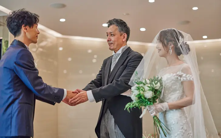 専属チームが支える一軒貸切。撮影や演出など、おふたりの想いを自由なスタイルで形にします。