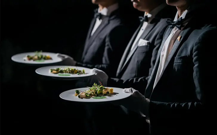 ＜ハイクラスホテルのようなサービス力＞最高のお料理を最高のサービスでゲストのもとへお届け