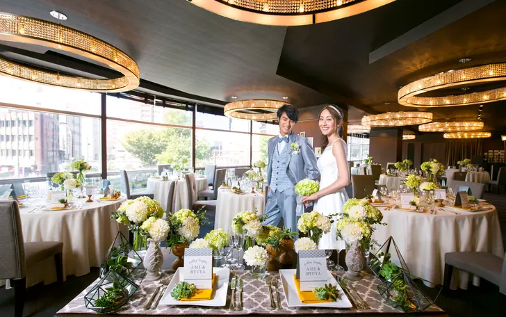 料理を囲んで語らう歓び、笑顔を交わす瞬間。堅苦しくなく、でもちゃんと“おもてなし”を感じれる空間です。