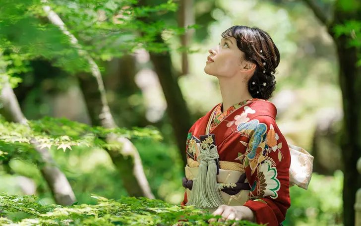 春にはハンター氏の奥様の名にちなんだ「愛子桜」が舞い、
四季の美しさと情緒ある景色が魅力。