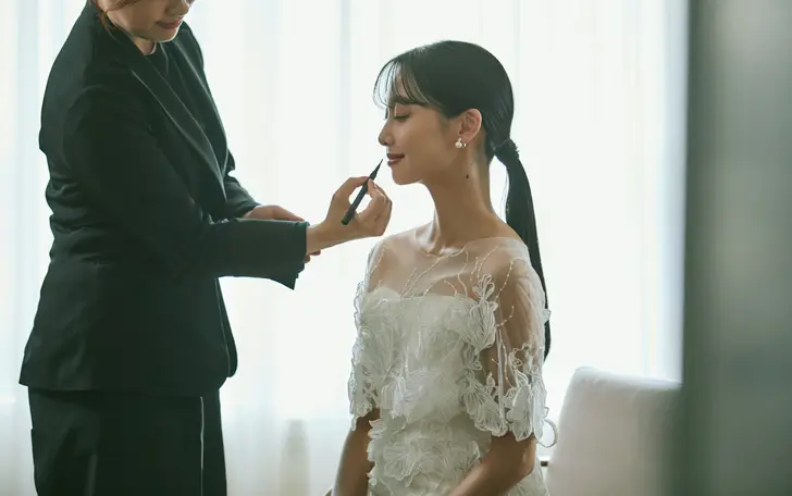 成約特典にはスイートルームの宿泊を用意。
ゆったり支度を整えたり、余韻を楽しんだり、ふたりの特別な時間を過ごして