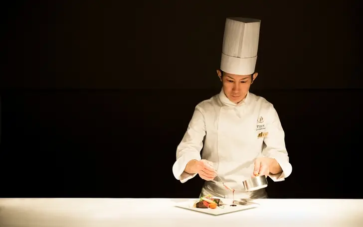幅広い年代のゲストに喜ばれる、お箸でも召し上がれるおもてなしメニューもご用意。