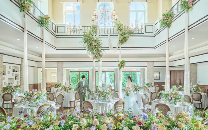 木目調でアットホームな邸宅【キャトルセゾン】