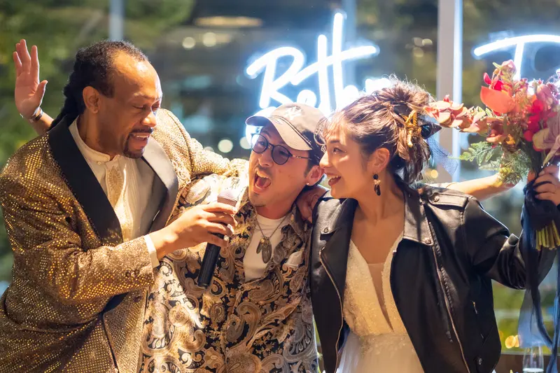 パーティースタイルの披露宴で、大切な仲間たちに感謝を届けたい