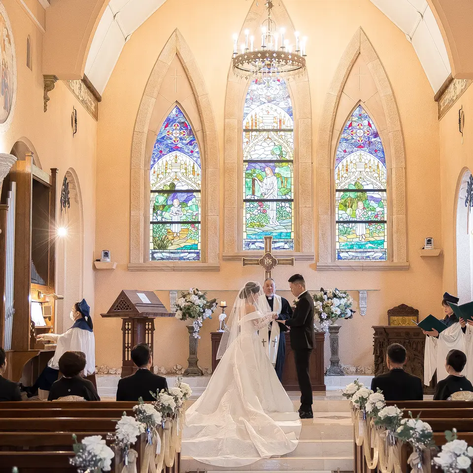 伊豆高原ミッシェルガーデンコート（川奈ステンドグラス美術館）で結婚