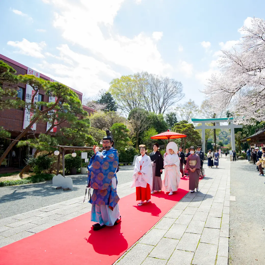【一日一組限定×雅楽の生演奏】縁結びの聖地・出雲大社相模分祠で叶える幸せのご縁むすび