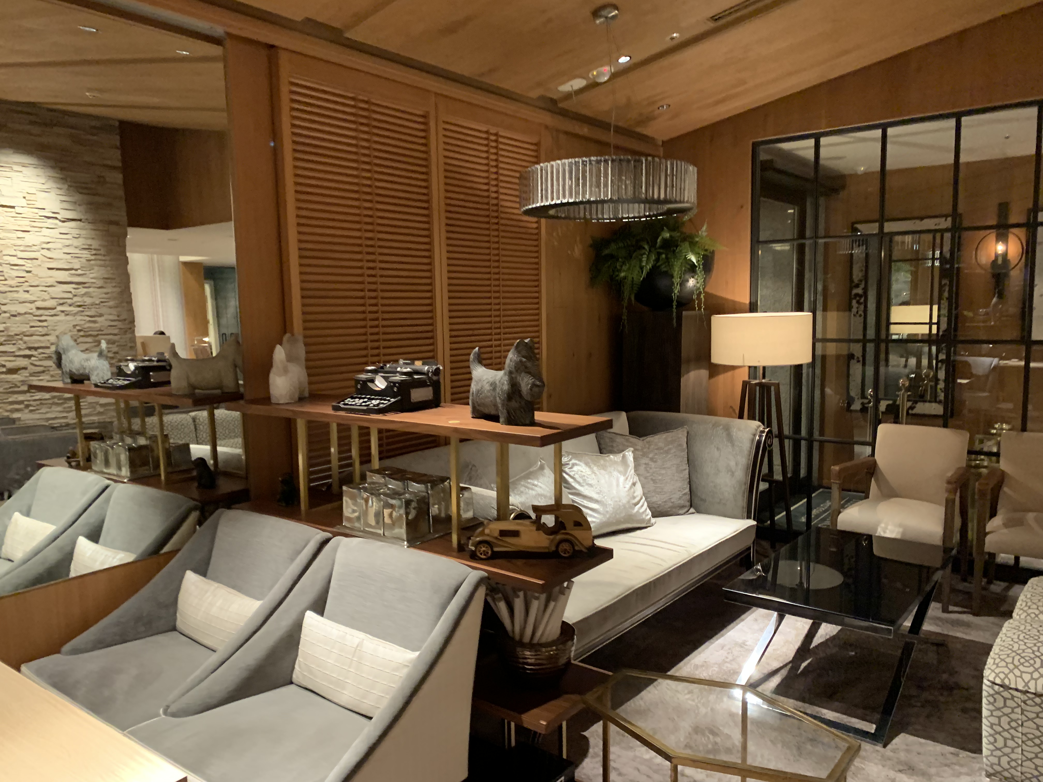 ザ ストリングス表参道