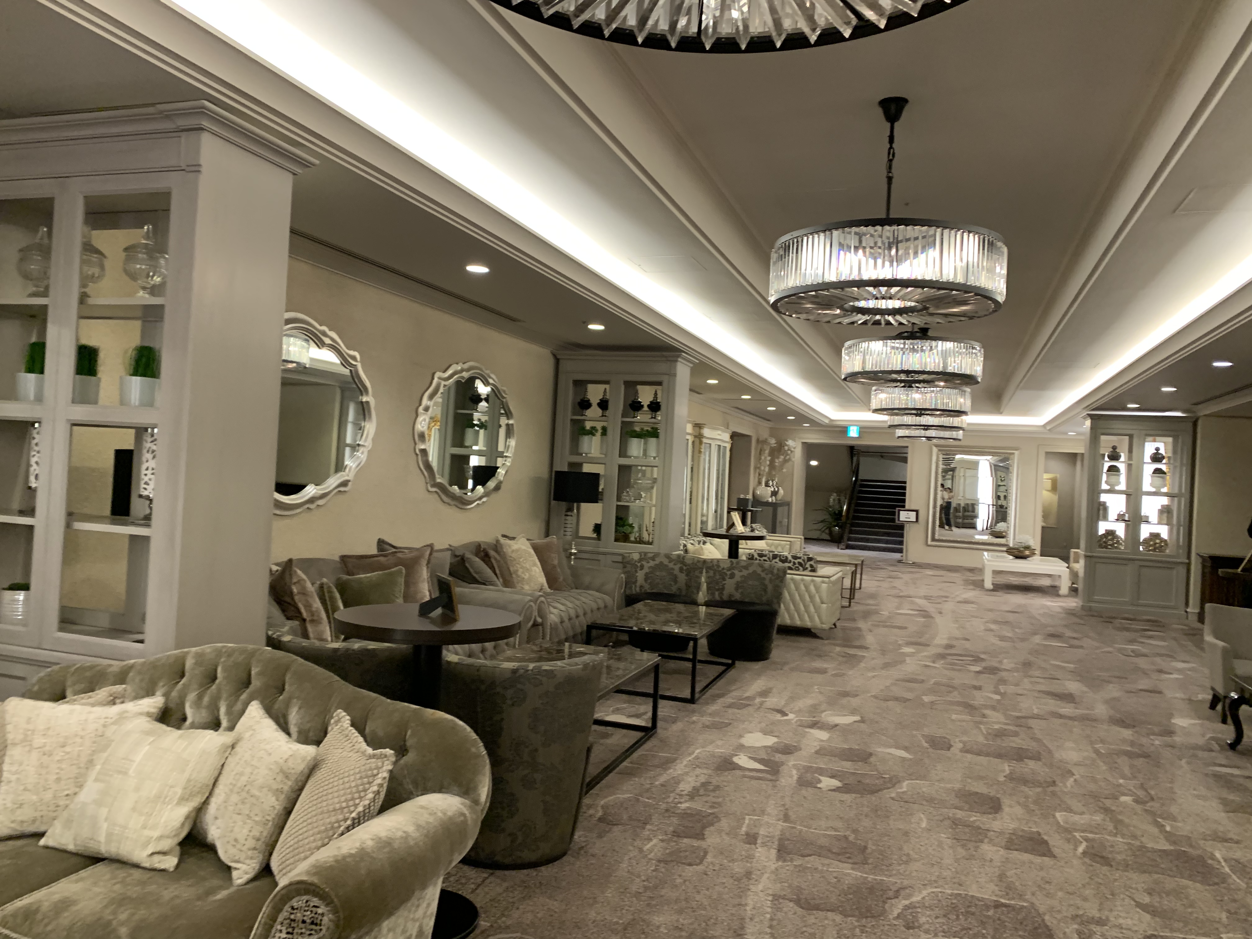 ザ ストリングス表参道