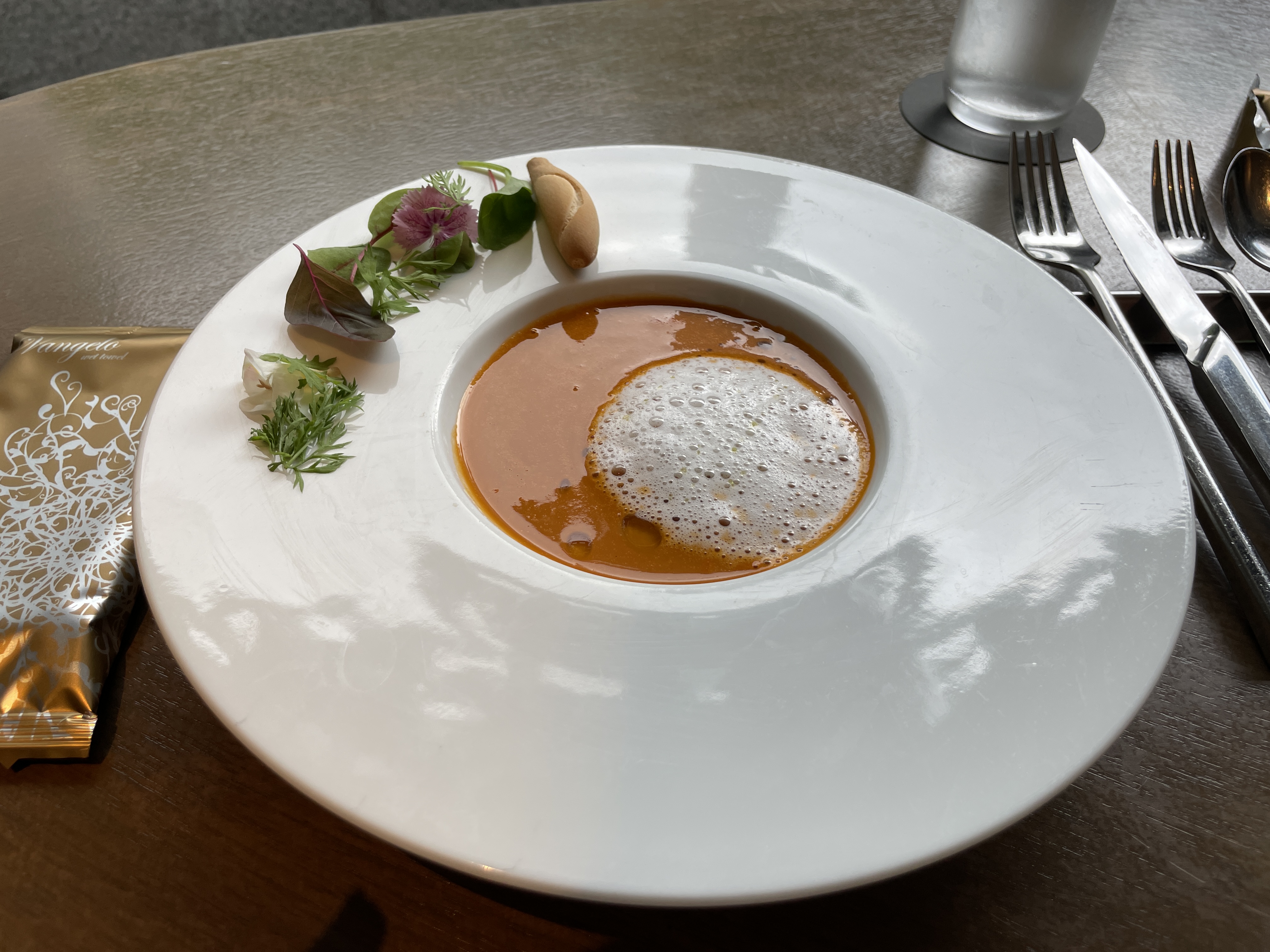 ザ ストリングス表参道