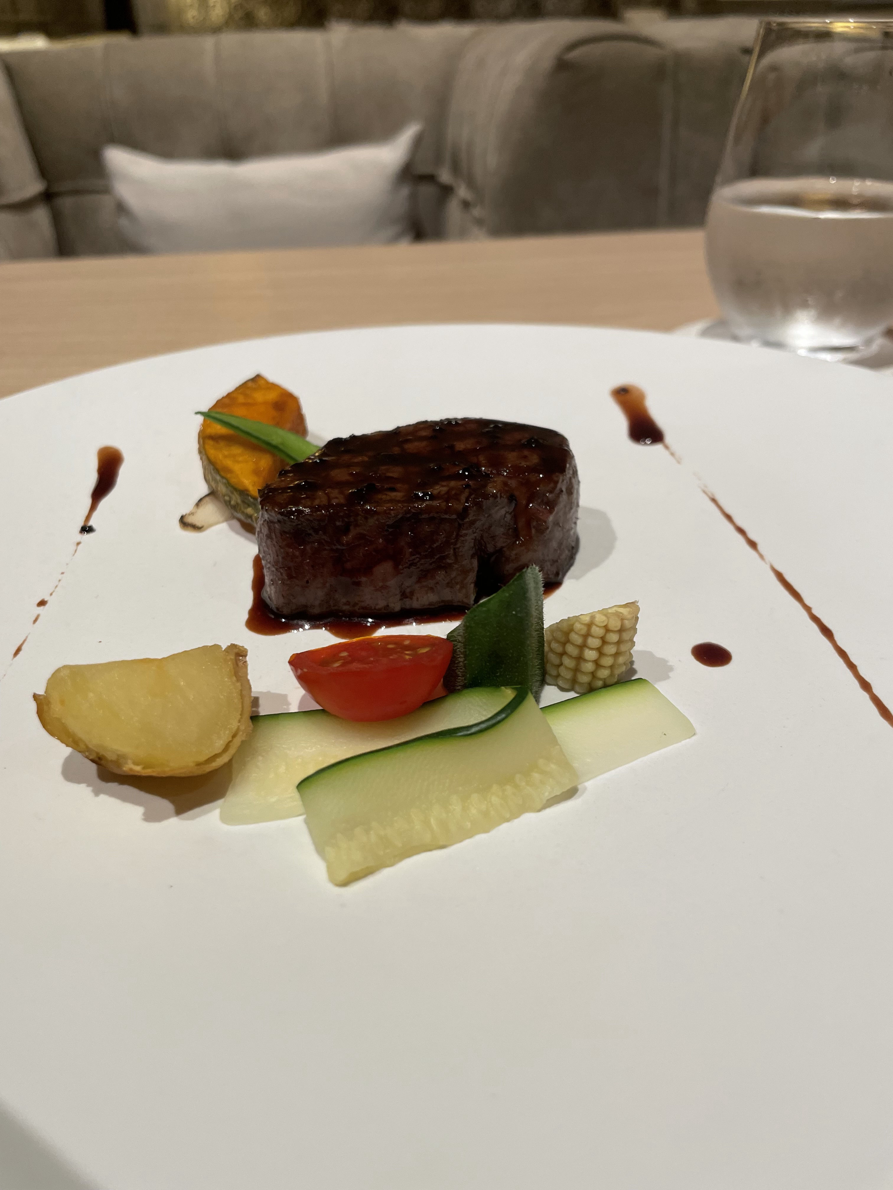 ザ ストリングス表参道