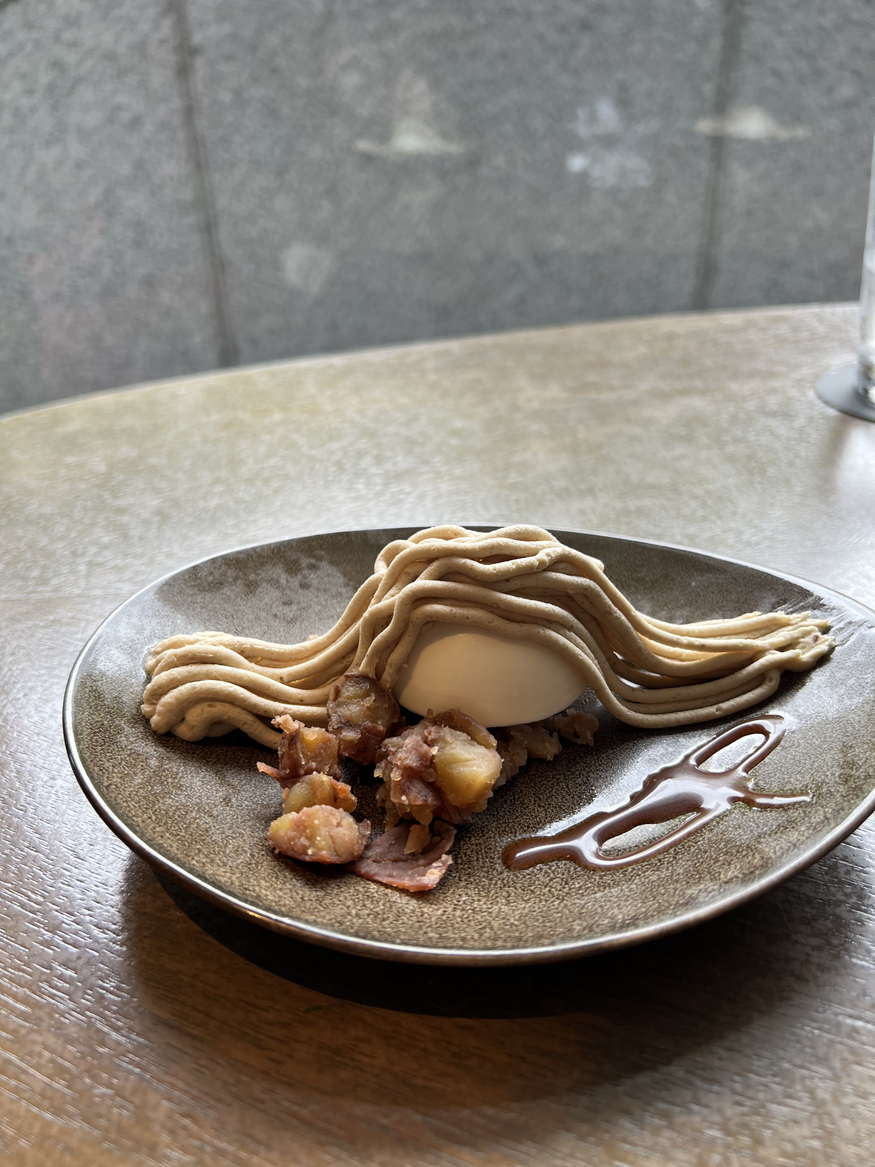 ザ ストリングス表参道