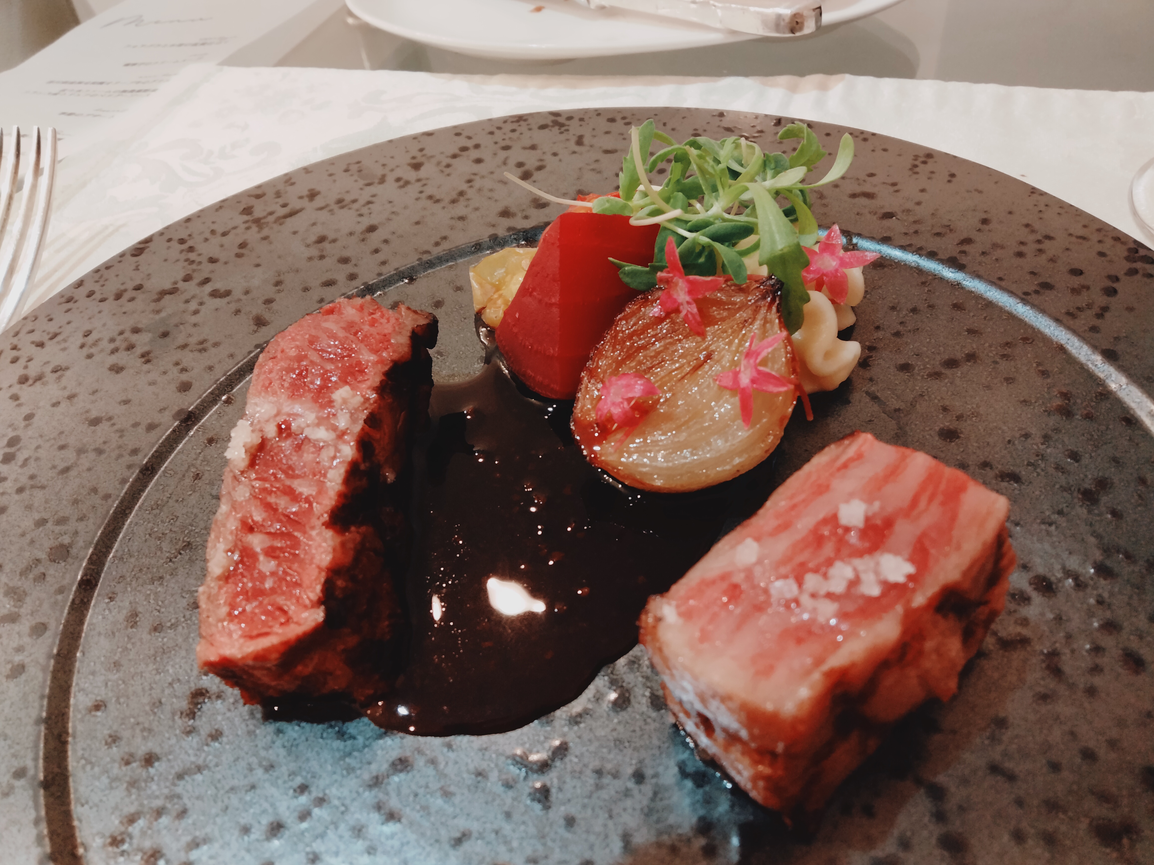 セント・ラファエロチャペル御堂筋