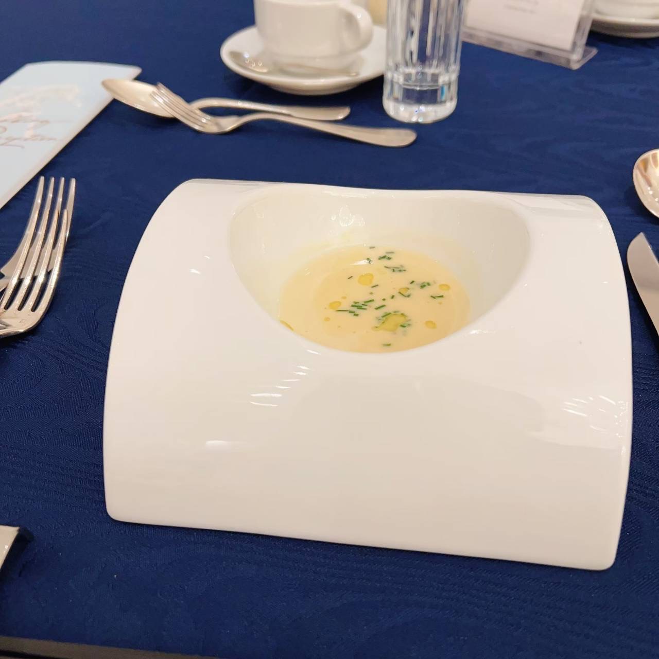 セント・ラファエロチャペル東京