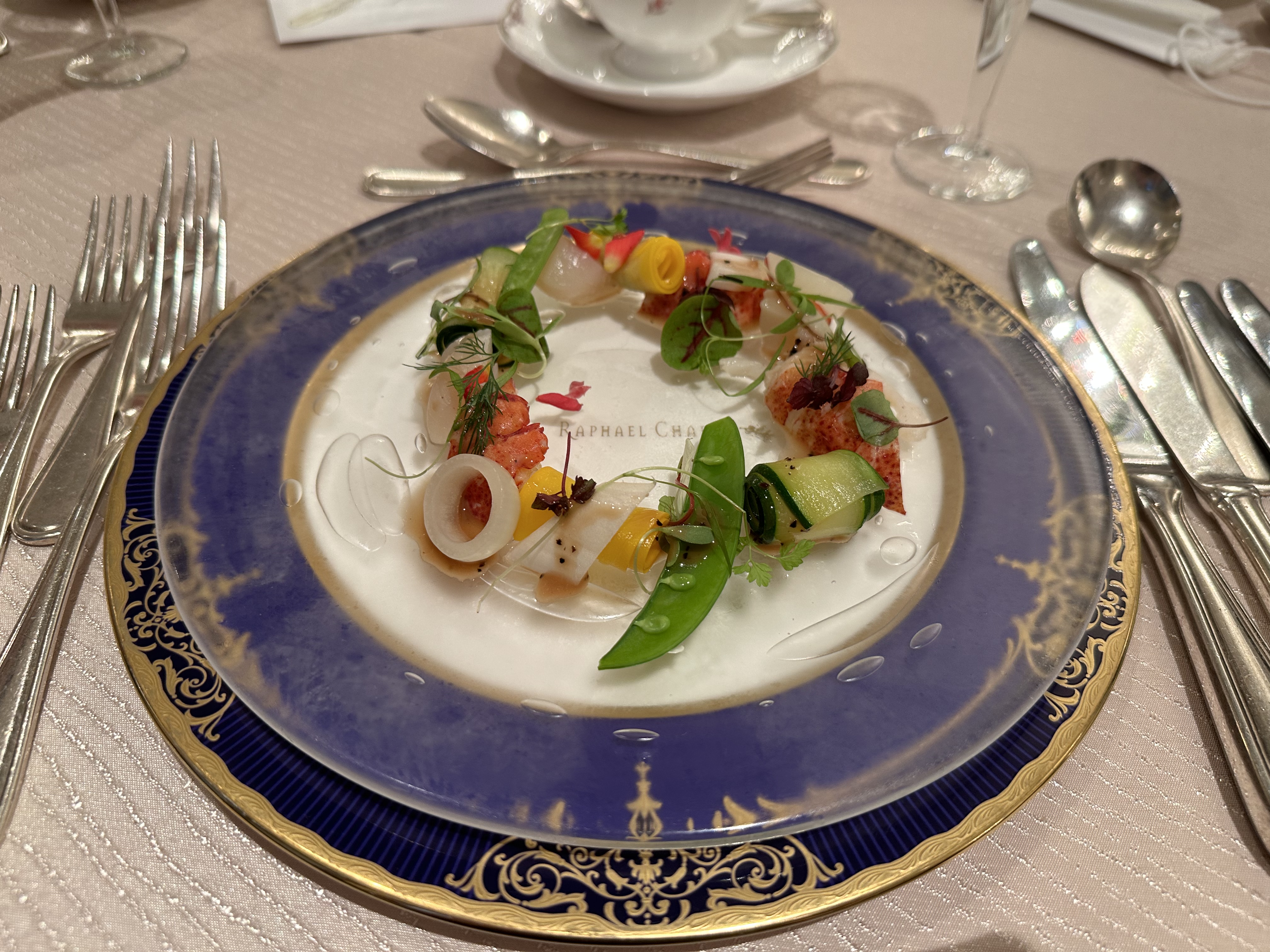 セント・ラファエロチャペル御堂筋