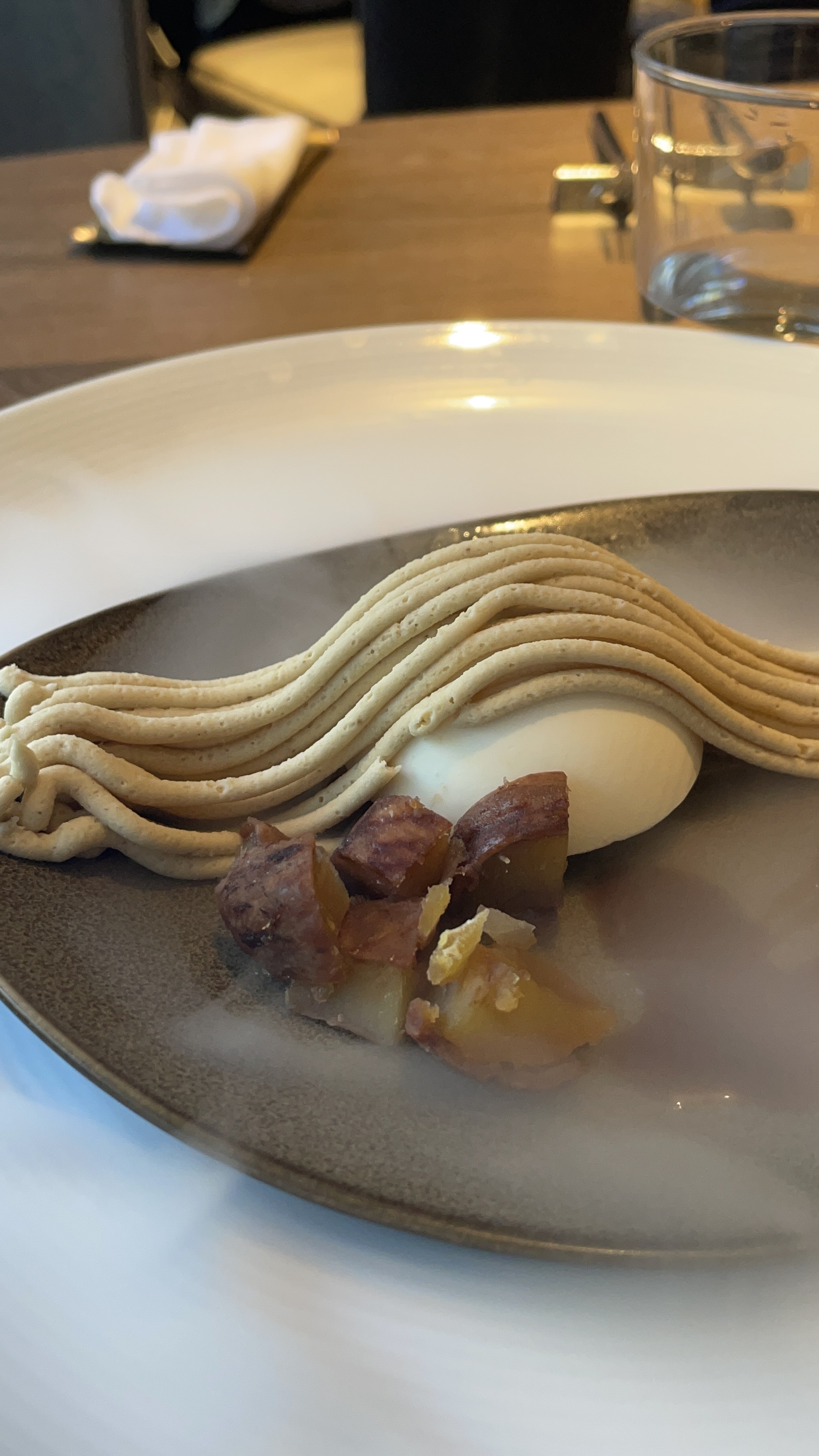 ザ ストリングス表参道