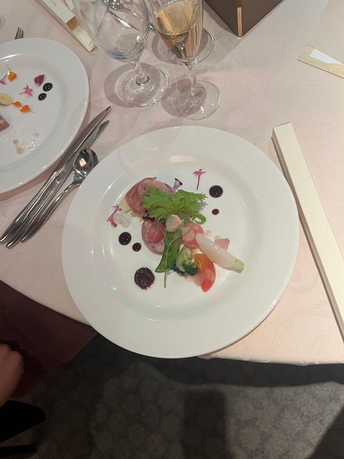 FORTUNE IN THE TERRACE