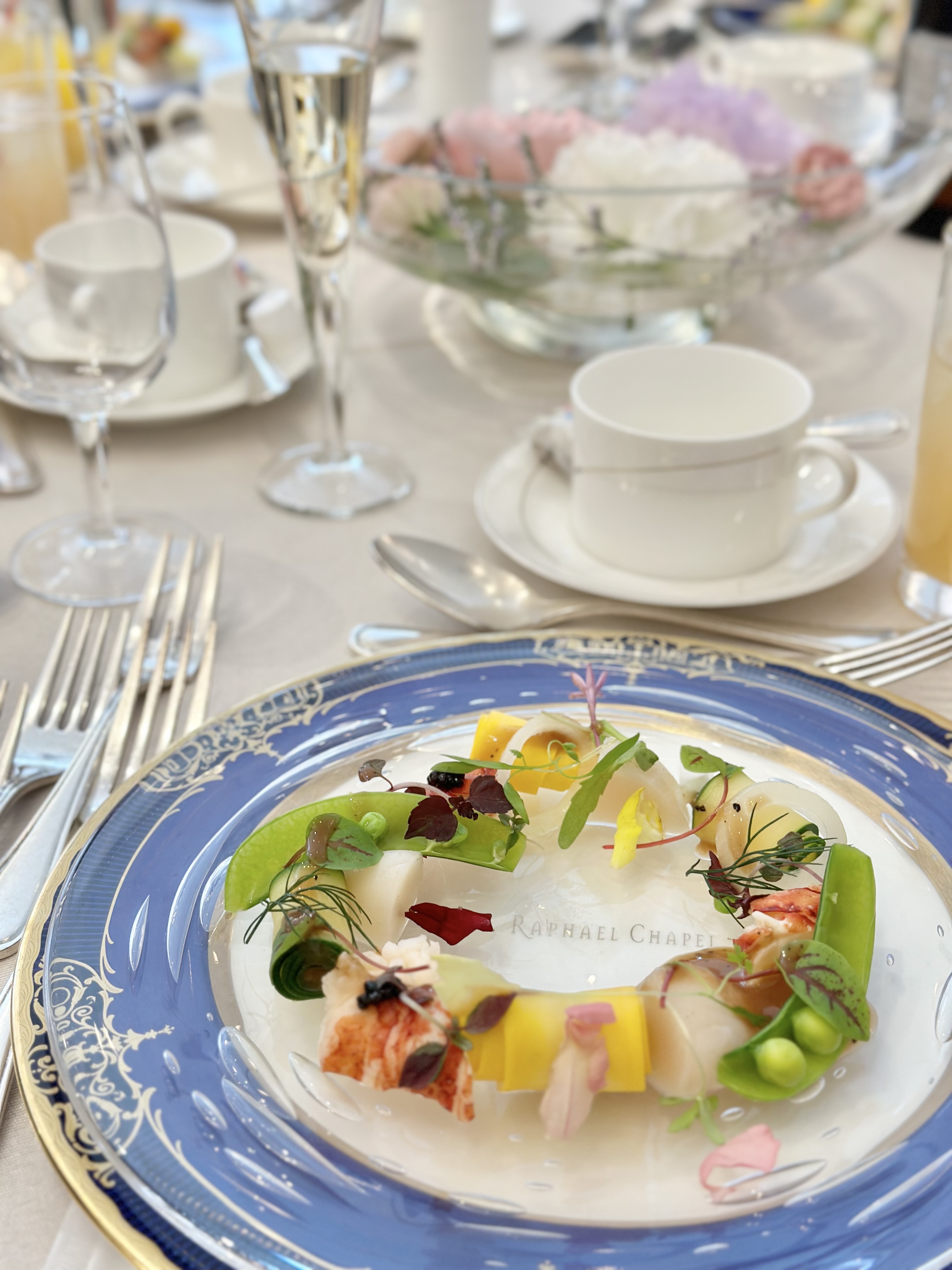 セント・ラファエロチャペル御堂筋