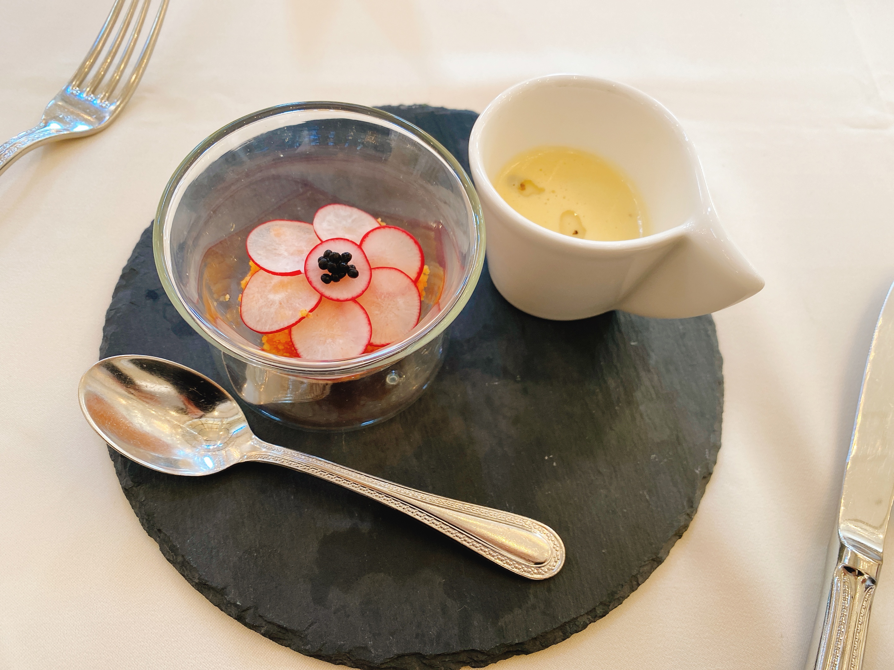 18 (アンウィット) Produced by Casa d' Angela