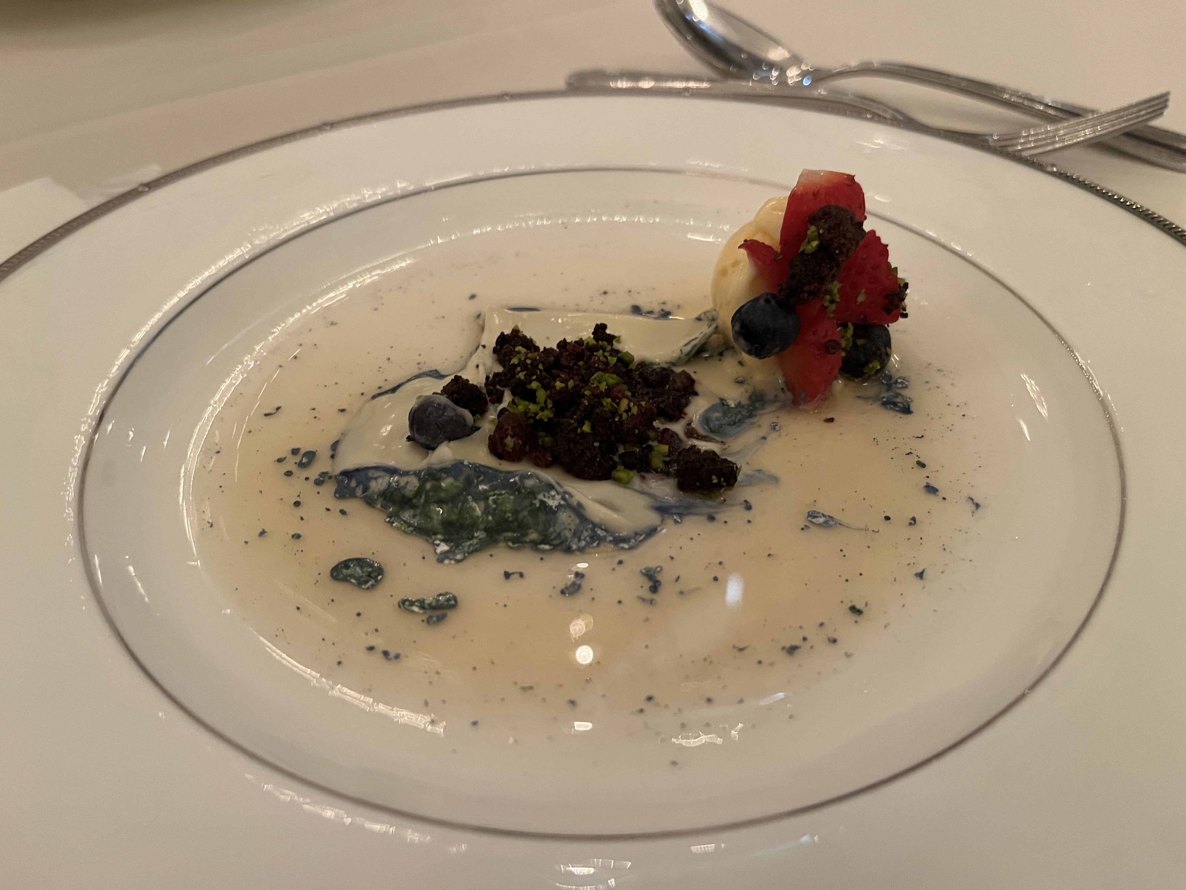 18 (アンウィット) Produced by Casa d' Angela