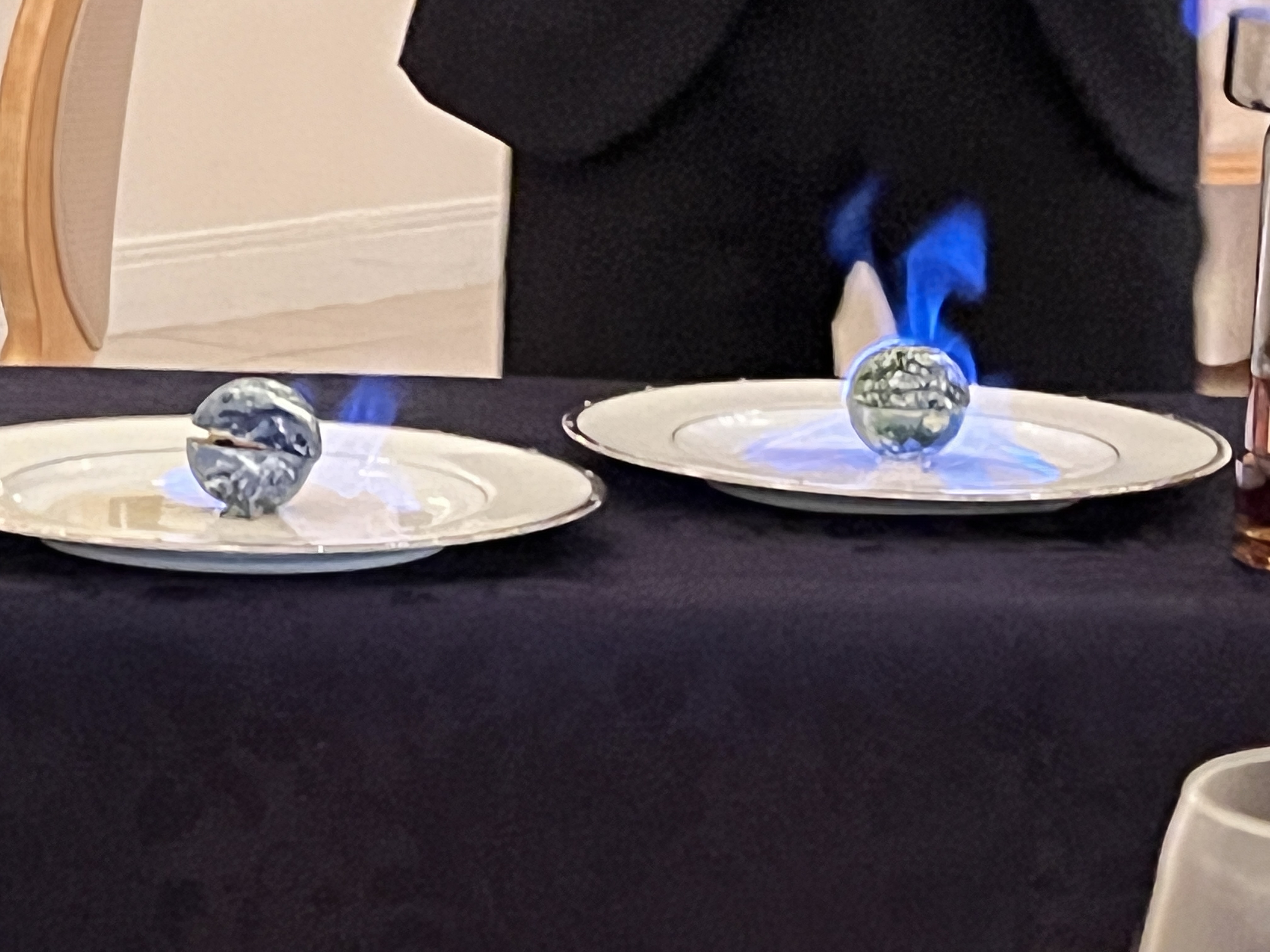 18 (アンウィット) Produced by Casa d' Angela