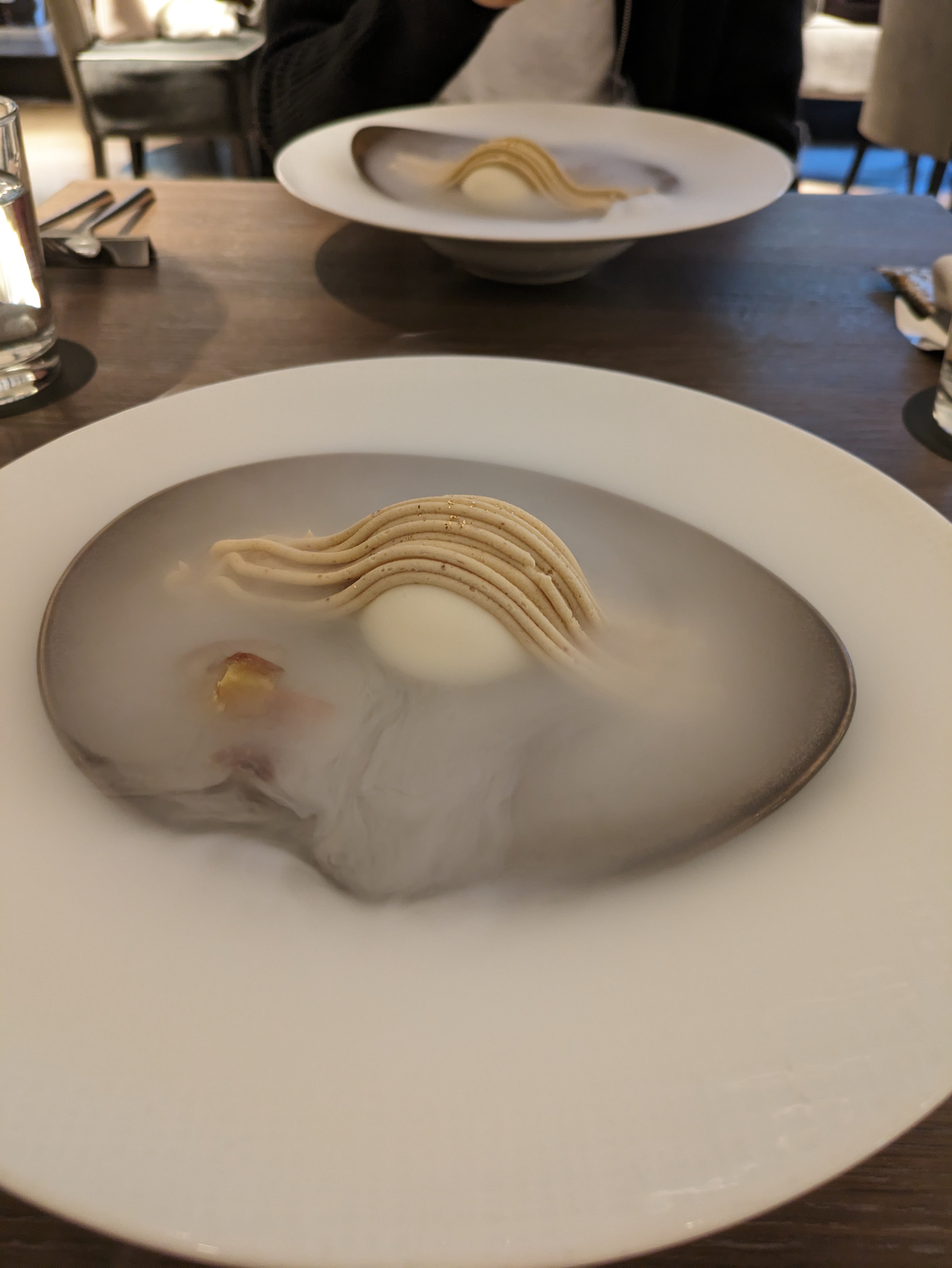 ザ ストリングス表参道