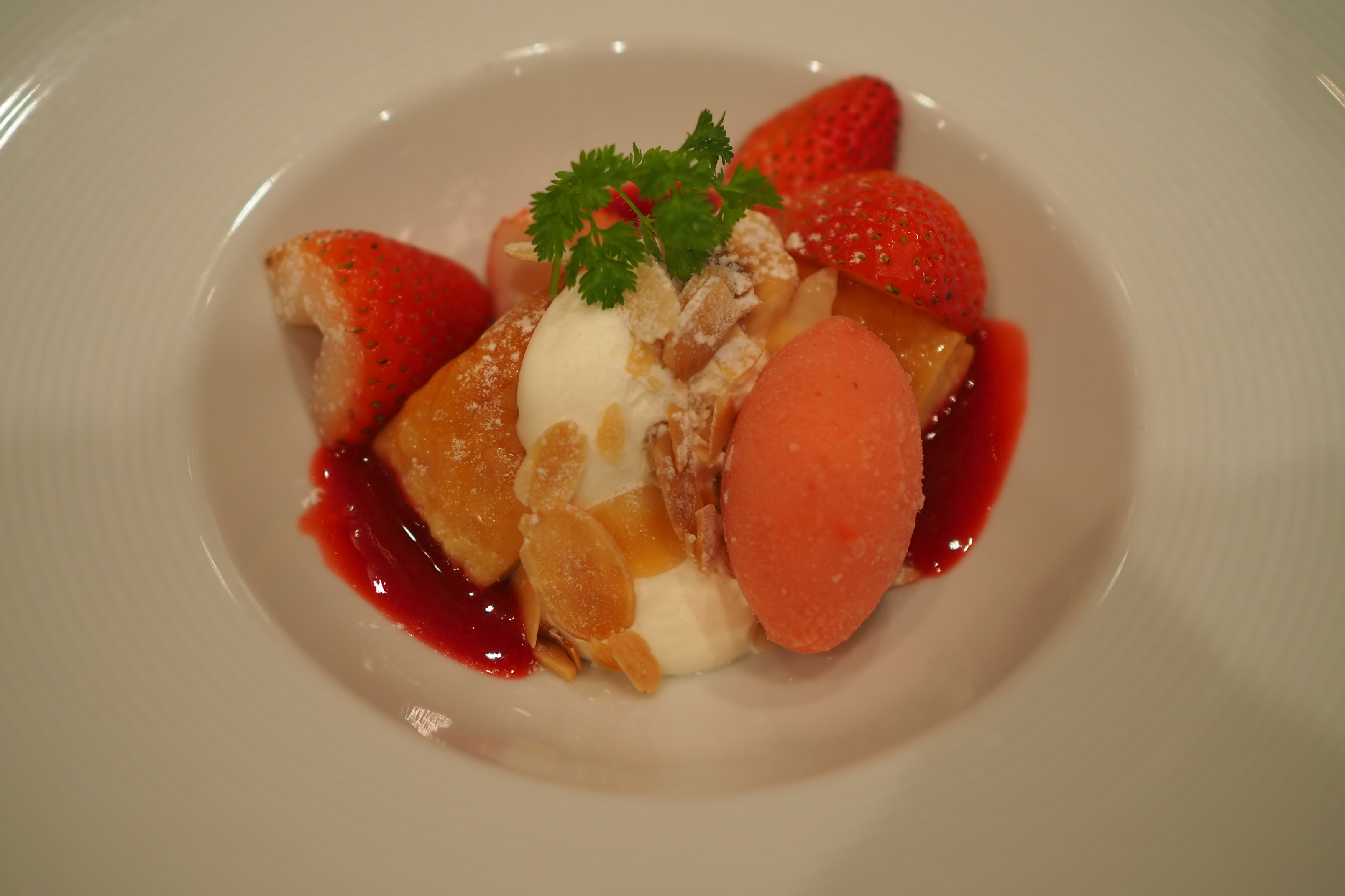 ザ ストリングス表参道