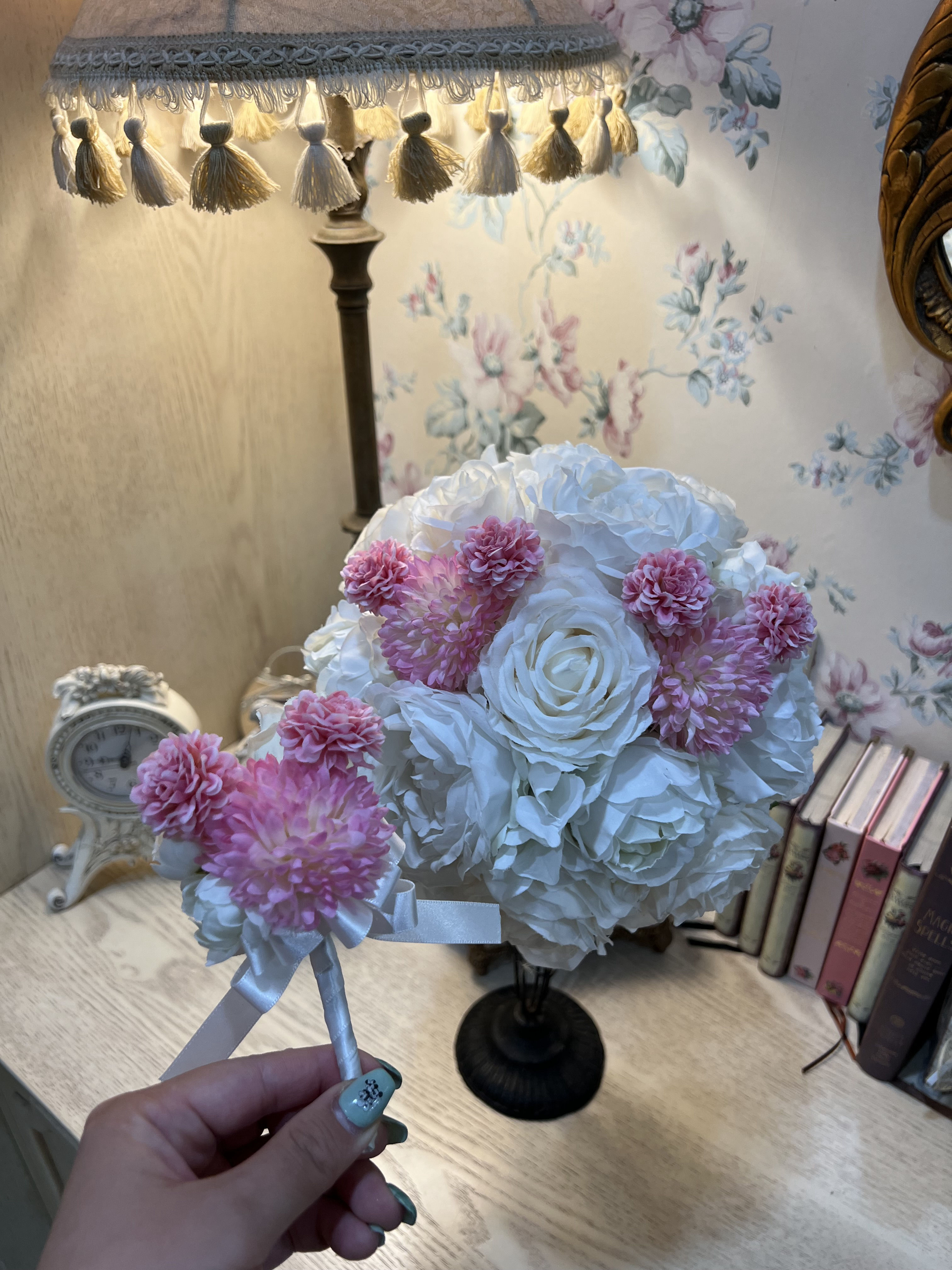 18 (アンウィット) Produced by Casa d' Angela