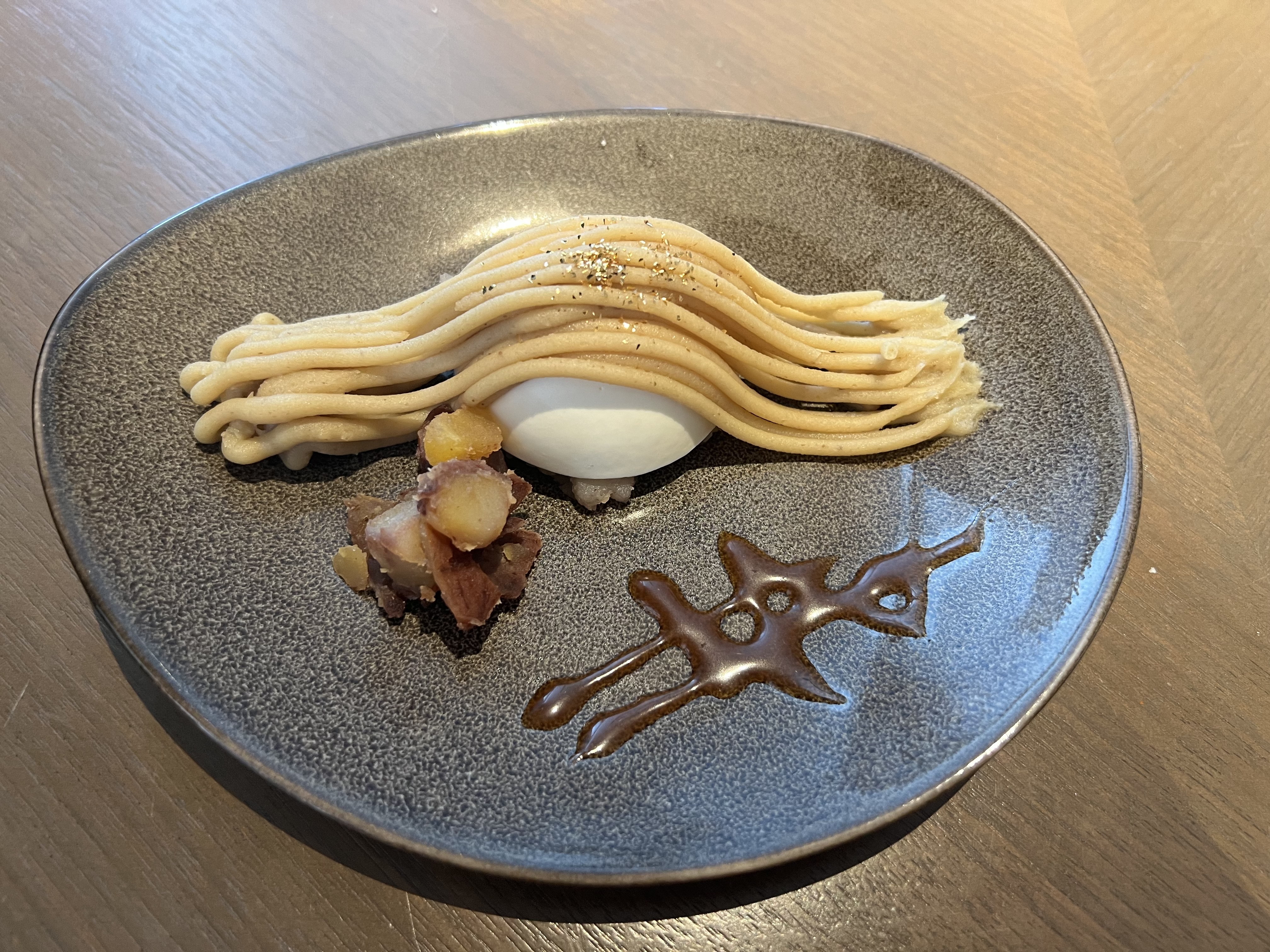 ザ ストリングス表参道