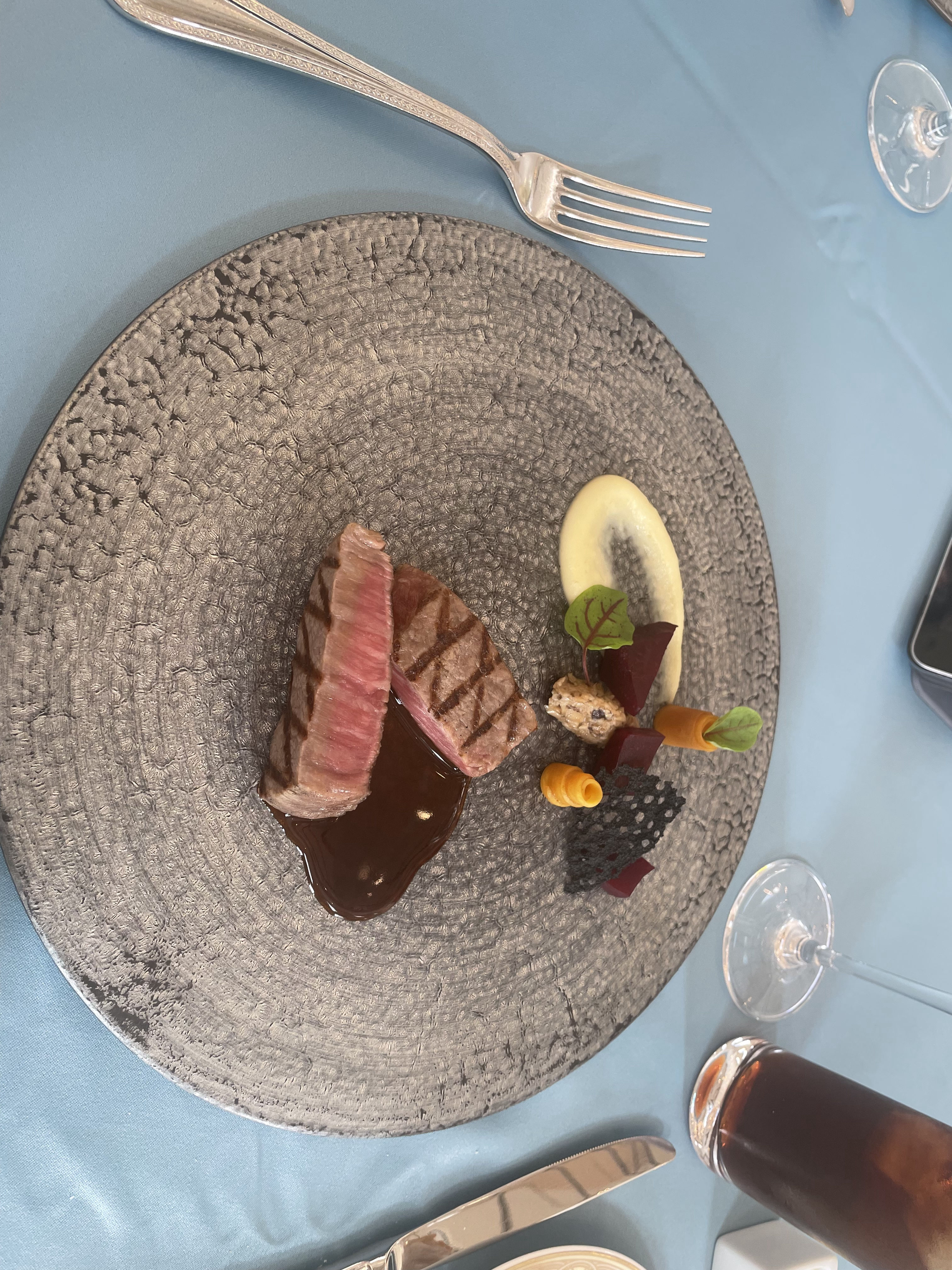 18 (アンウィット) Produced by Casa d' Angela