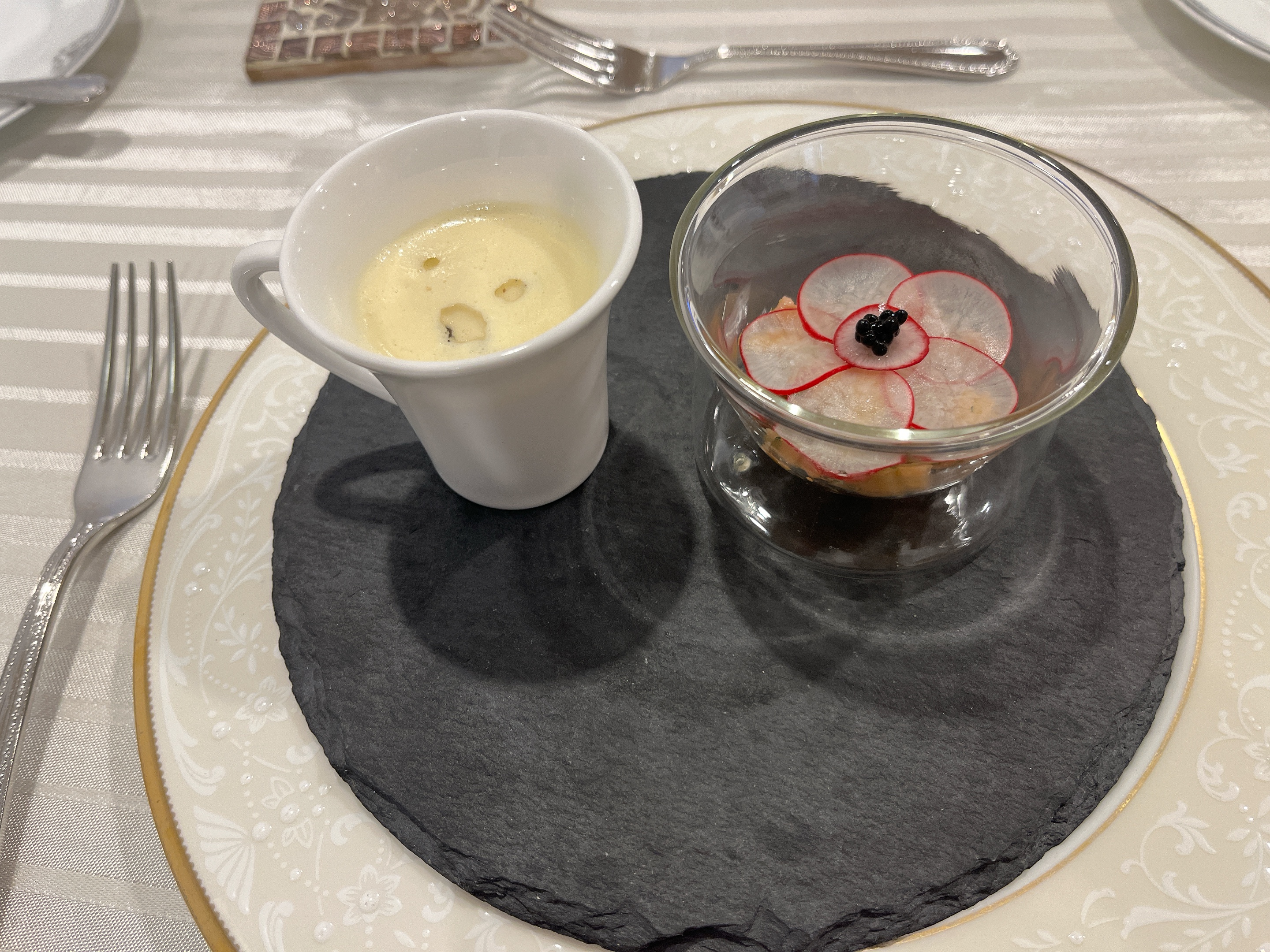 18 (アンウィット) Produced by Casa d' Angela