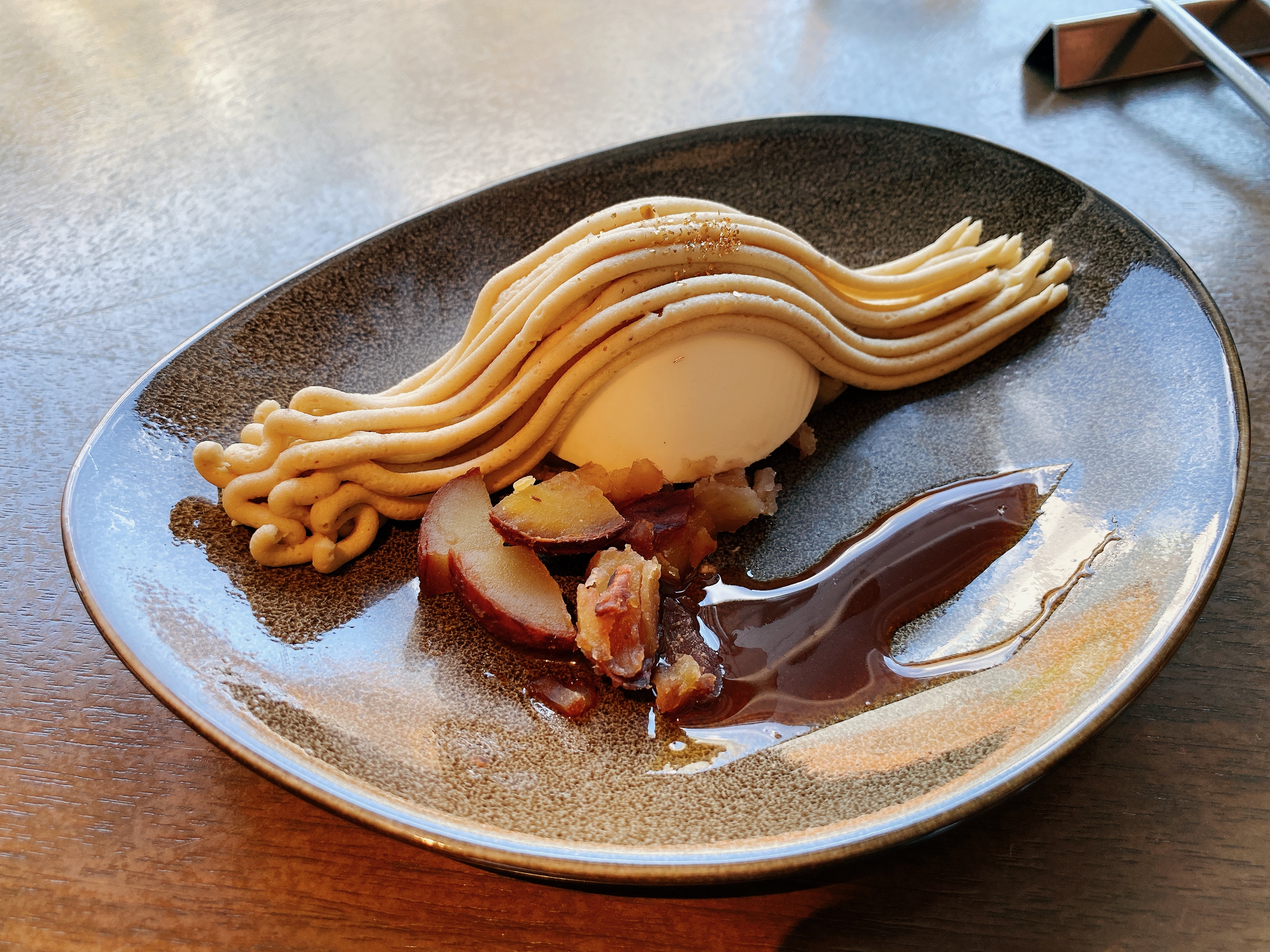 ザ ストリングス表参道