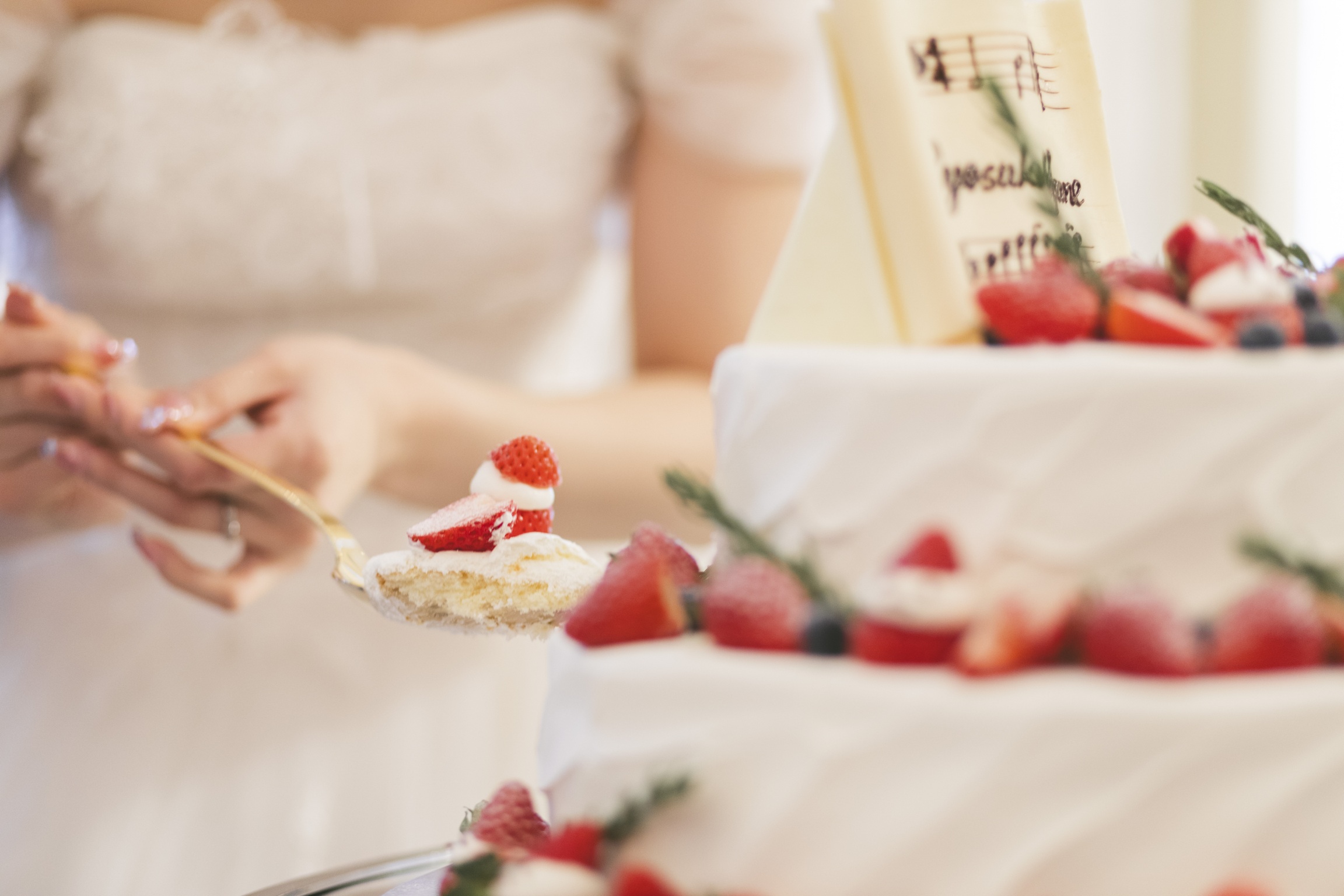 18 (アンウィット) Produced by Casa d' Angela