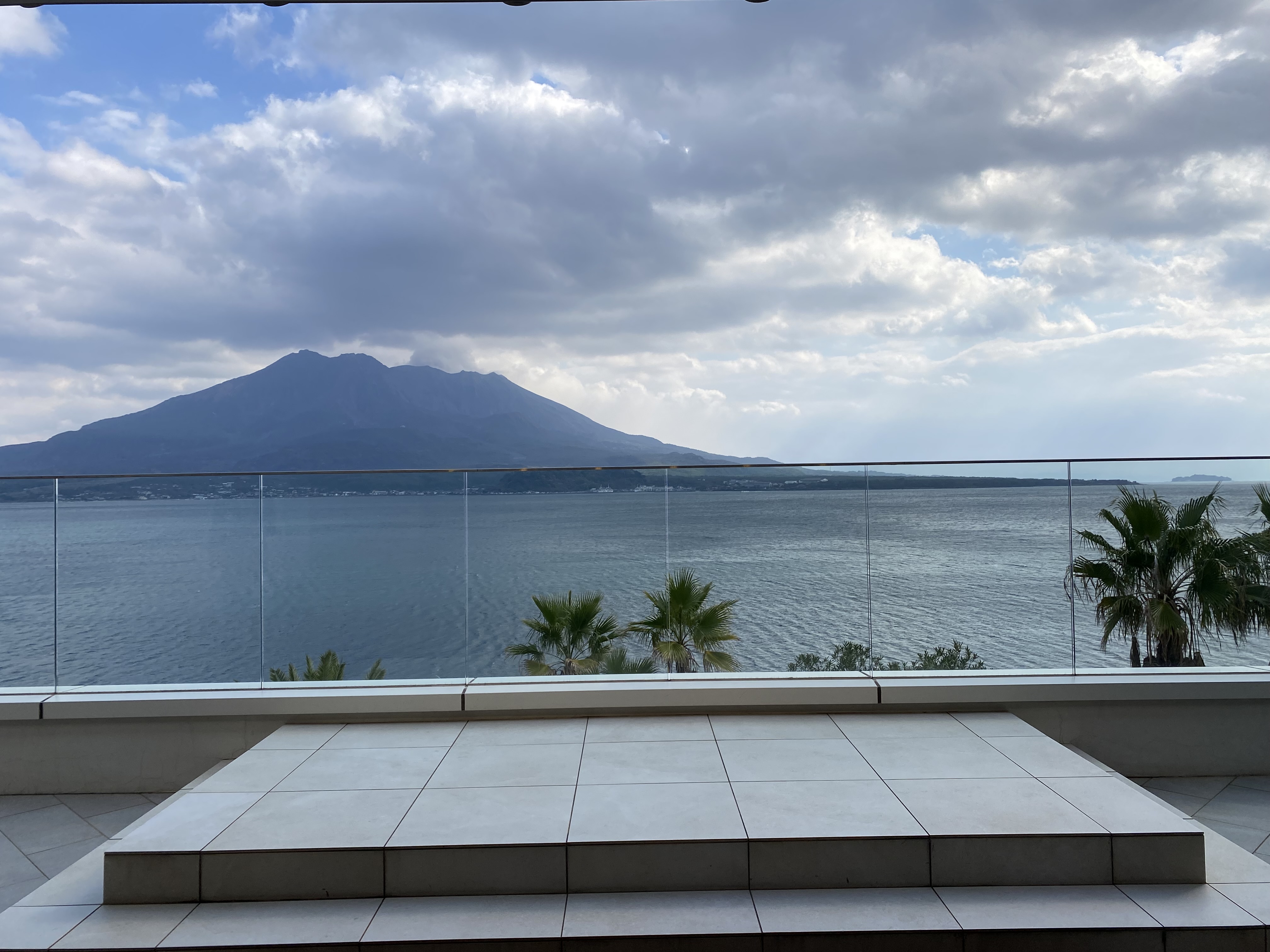 THE BAYSUITE SAKURAJIMA TERRACE